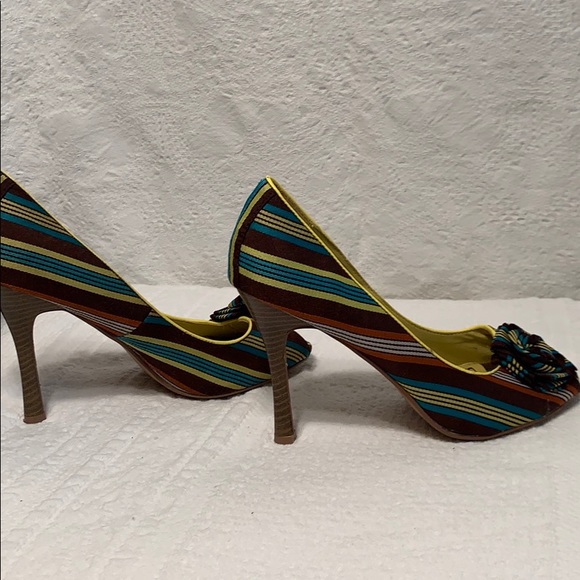 Charlotte Russe retro heels - Picture 7 of 10